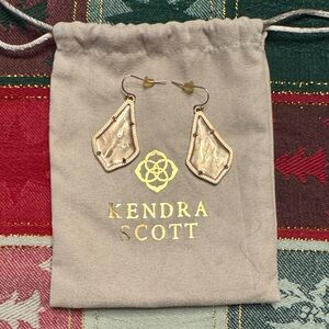 Kendra Scott Rose Gold peach mother of pearl Earrings